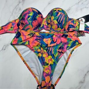 Boohoo Multicolor Tropical Bikini Top